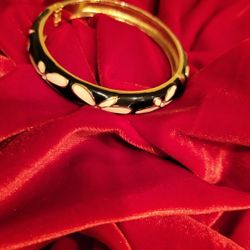 Ladies Enamel Bracelet 