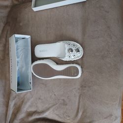 Slipper Contact In App Only PLEASE 