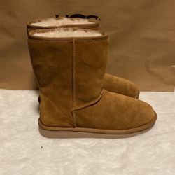 Women Size 11 KOOLABURRA By Uggs