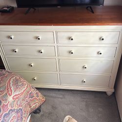 Dresser And 2 Nightstands