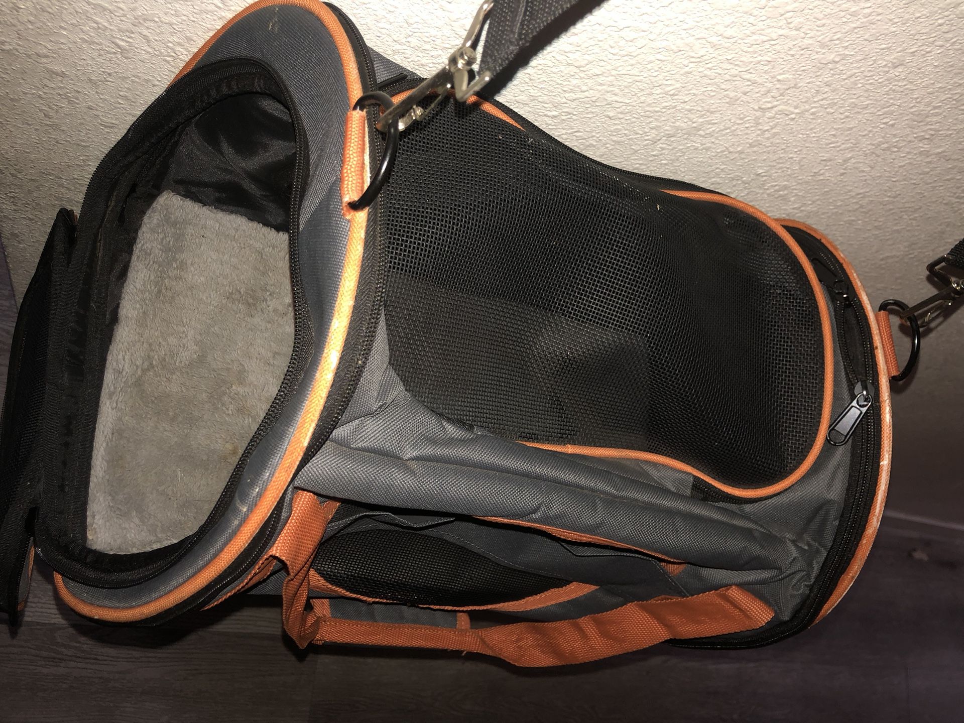 Pet Carrier 