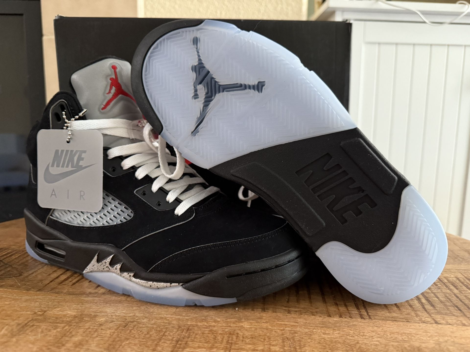 Air Jordan 5 Metallic Reimagined Size 9.5