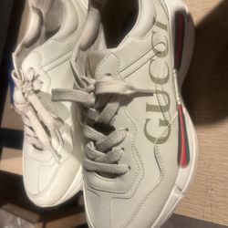 Women’s Gucci Sneakers 