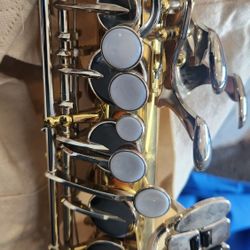 Alto Saxophone Excellent Condition 