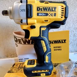 DeWalt XR 20V MAX Brushless Cordless Mid Torque 1/2in Impact Wrench. $190
