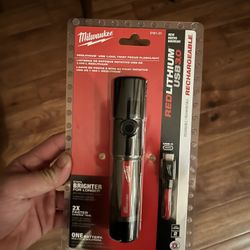 Milwaukee Rechargeable Flashlight 3.0