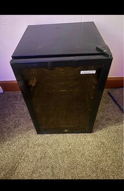 Vissani Wine Cooler/Mini Fridge