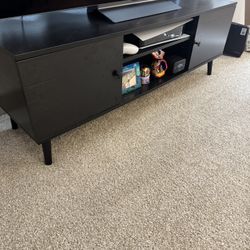 TV STAND. Very Good Condition. 