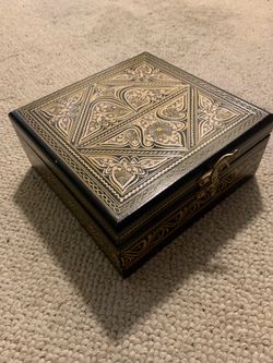Three jewelry boxes in One whole one