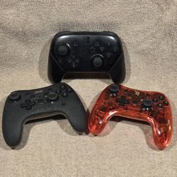 WIRELESS NINTENDO SWITCH PRO REMOTE CONTROLLERS GENUINE AND AFTERMARKET VIDEO GAME CONTROL