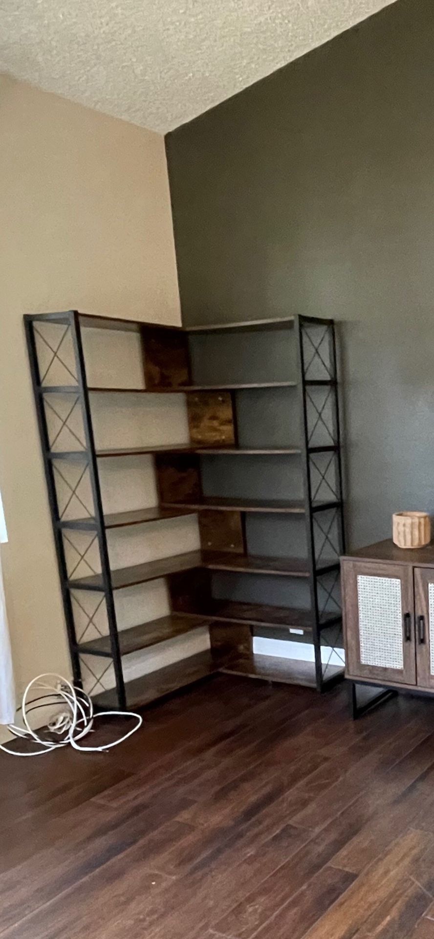 Corner Book Shelf