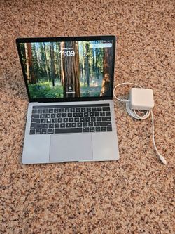 2019 MacBook pro 13.3 inch with touchbar