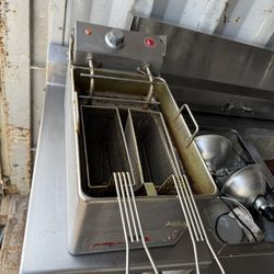 Commercial kitchen Appliances And Equipment 