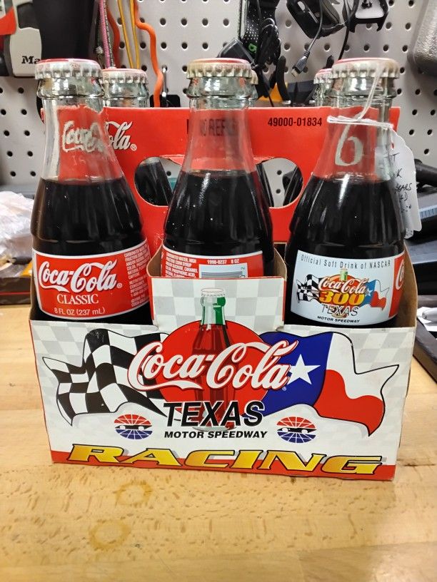 Vintage Collector's 28 Years Old Coca-Cola 8oz Six Pack Bottles $5