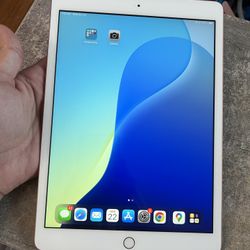 iPad 7th Gen 32gn