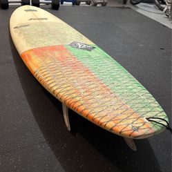 Surfboard 5'11"