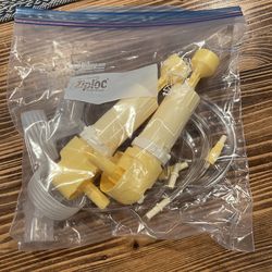 Medela  manual breast pump kit