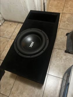 Re Audio Xxx RE Audio 12 inch subwoofer with ported box  4,000 watts
