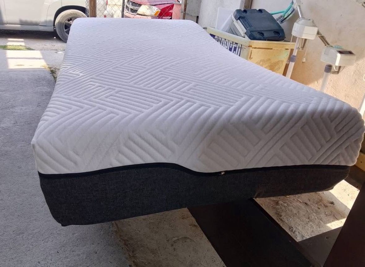 Lucid Twin XL Mattress & Bed Frame