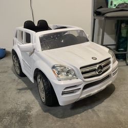 Kids Electric G Wagon. Works Perfectly. 