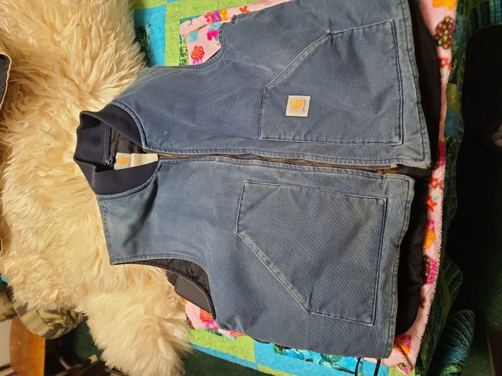 Carhartt Vest  Looks Like XlL In Auburn By Hwy18 