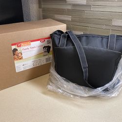 Brand New Ameda Purely Yours Lact-E Pump / Acces - DBM-PUMP, BREAST, DBLE, ELEC, P / Y, W/TOTE BPU - 17070ACA