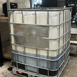 Tanque para aseite o agua