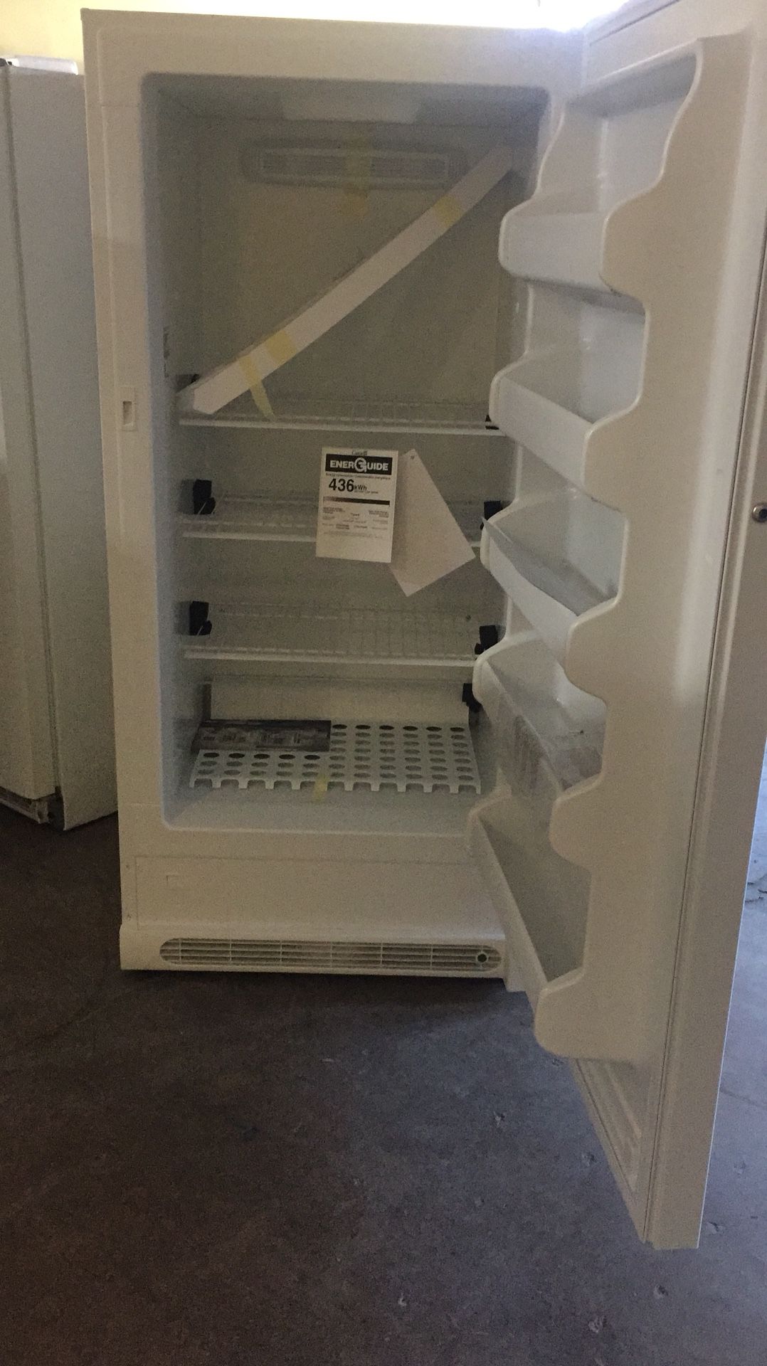 Upright freezer 13.4 cu ft
