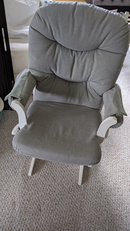 Dutailer glider / rocker chair with gliding Footstool