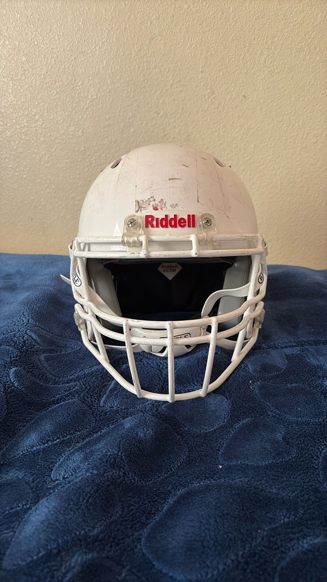 Riddle Victor Youth Size Xs