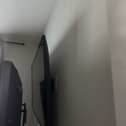 2 Free TVs 