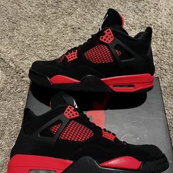 Jordan 4 Retro Men’s Size 9