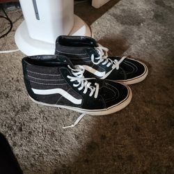 Vans 10.5 Men Or 12.0 Women