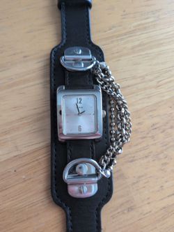 Guess ladies wristwatch