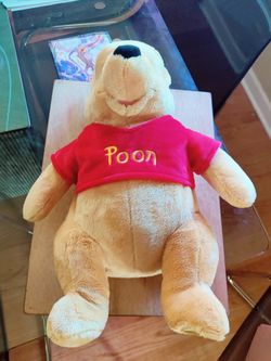 Winnie The Pooh Plush The Disney Store  17 Inches Red Pooh T-Shirt - used