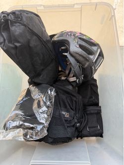Knee / Elbow pads and helmet