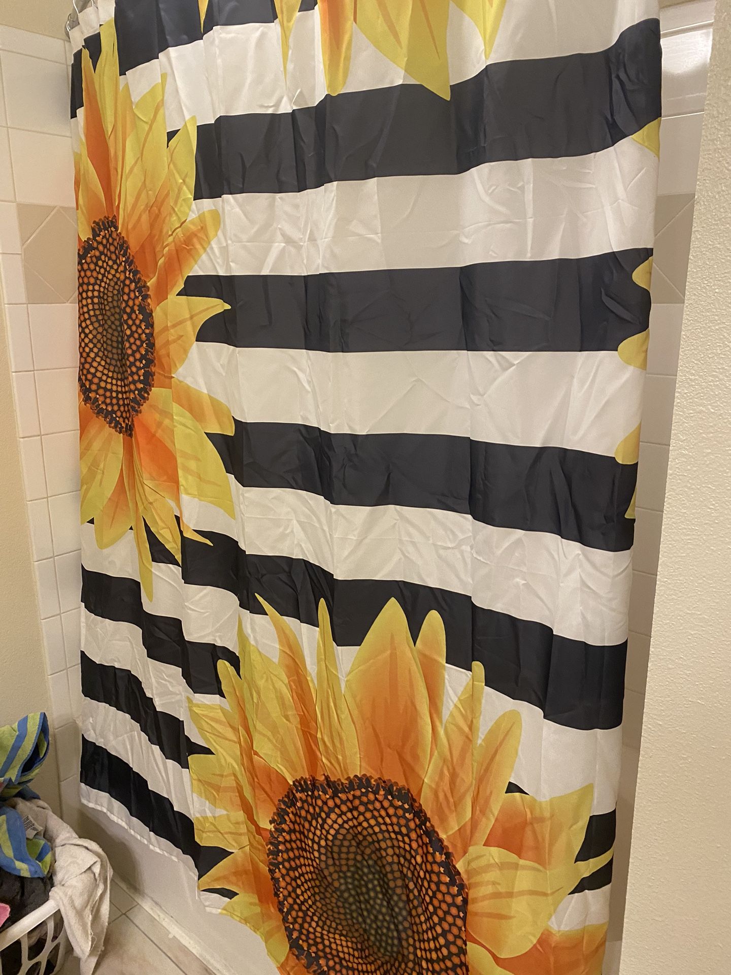 Sunflower Bathroom Decor for Sale in Schertz, TX OfferUp