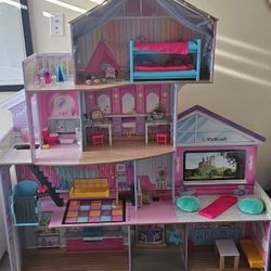 Large Doll House. KidKraft