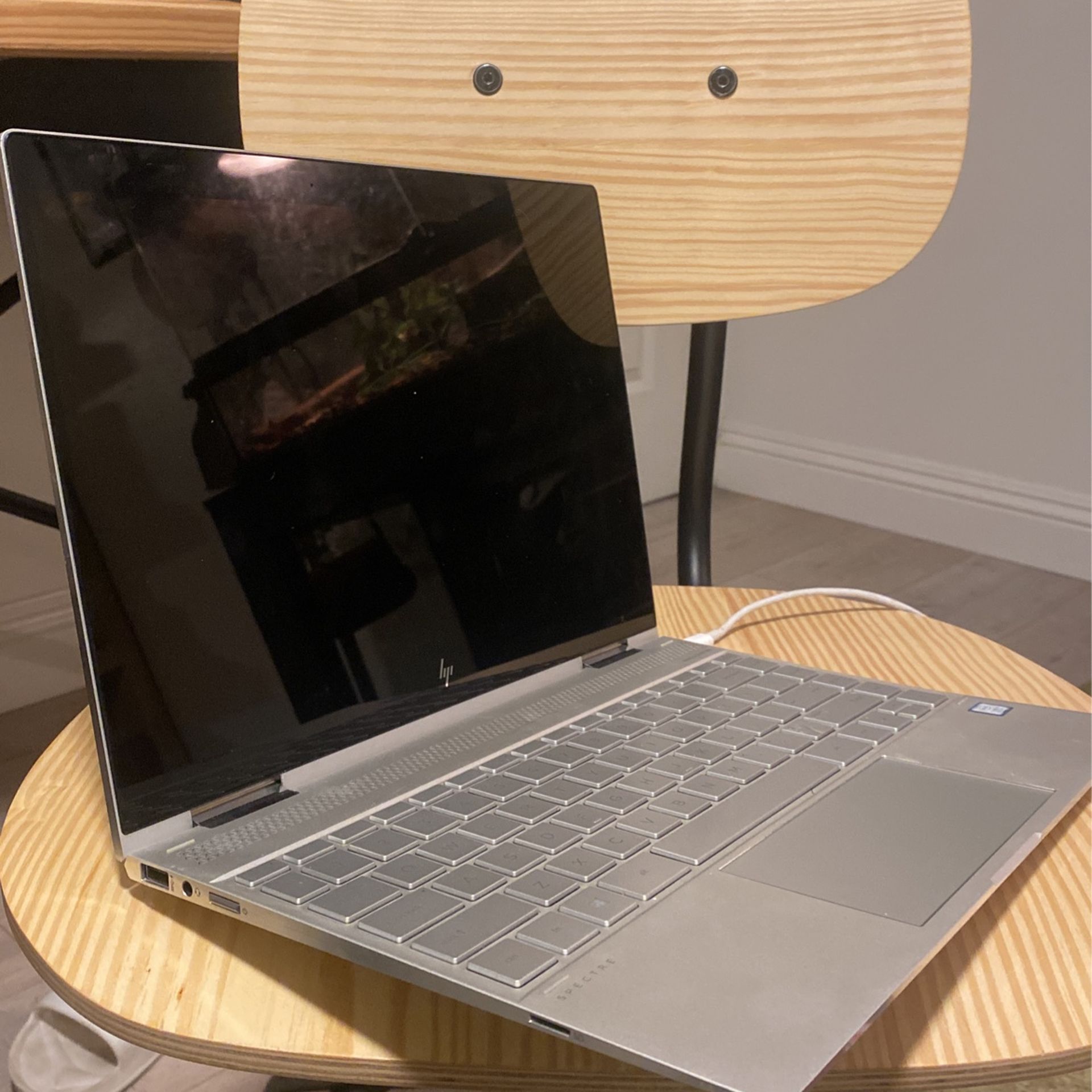 HP Specture 13-ae011dx Laptop