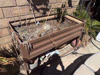 Raised Metal Garden Planter Box