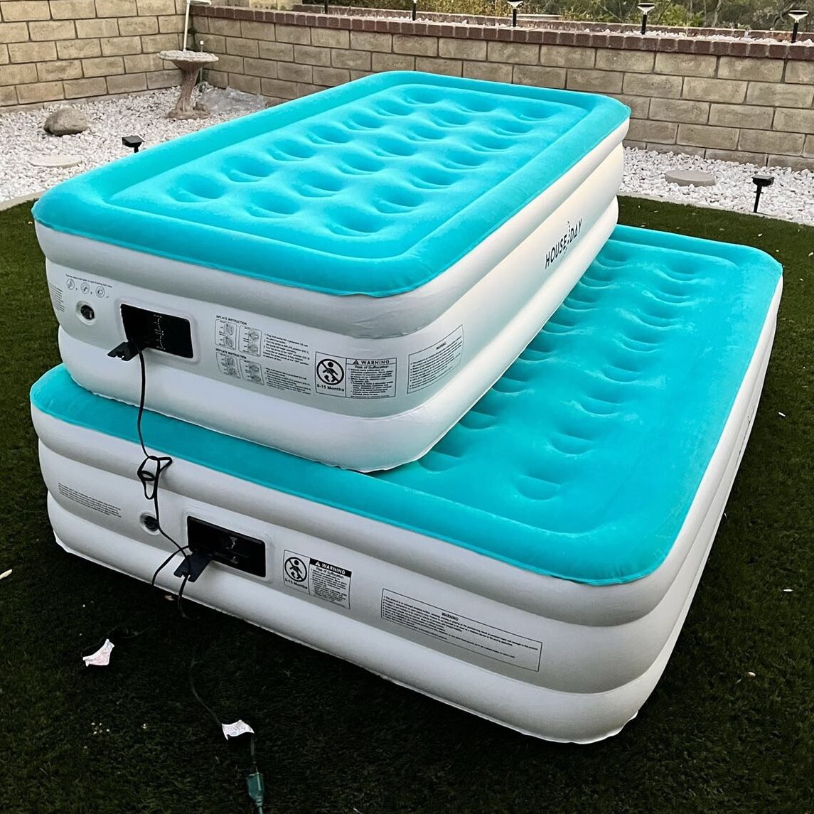 New In Box $35 For Twin $45 For Queen Size 550 Lbs Capacity Inflatable Air Bed Mattress With Built In Pump Camping Sleeping 18 Inches Tall