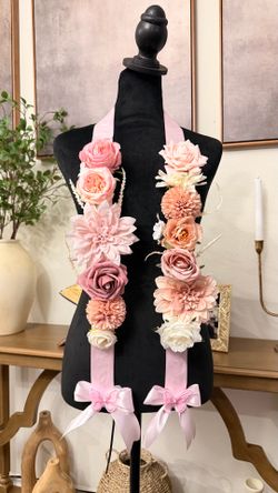 Graduation lei