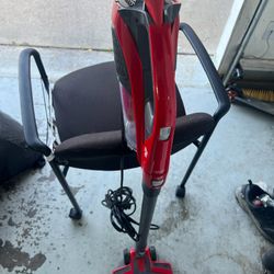 Dirt Devil Vacuum 
