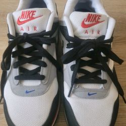 Nike Air Max DN Size 13 Black/White/
Cool Grey/Red