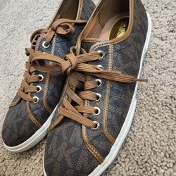 Micheal Kors Tennis Shoes