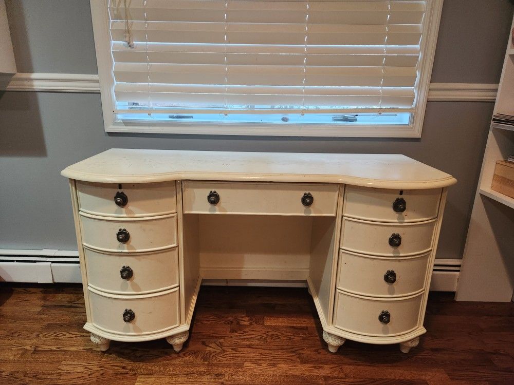 Curved French provincial Desk Vanity