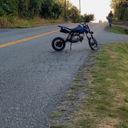 125cc Dirt Bike Read description