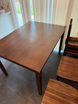 Dinning table and chairs