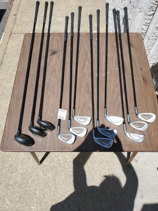 Dunlop FZ-300 Fuzzy Zoehler set of golf clubs