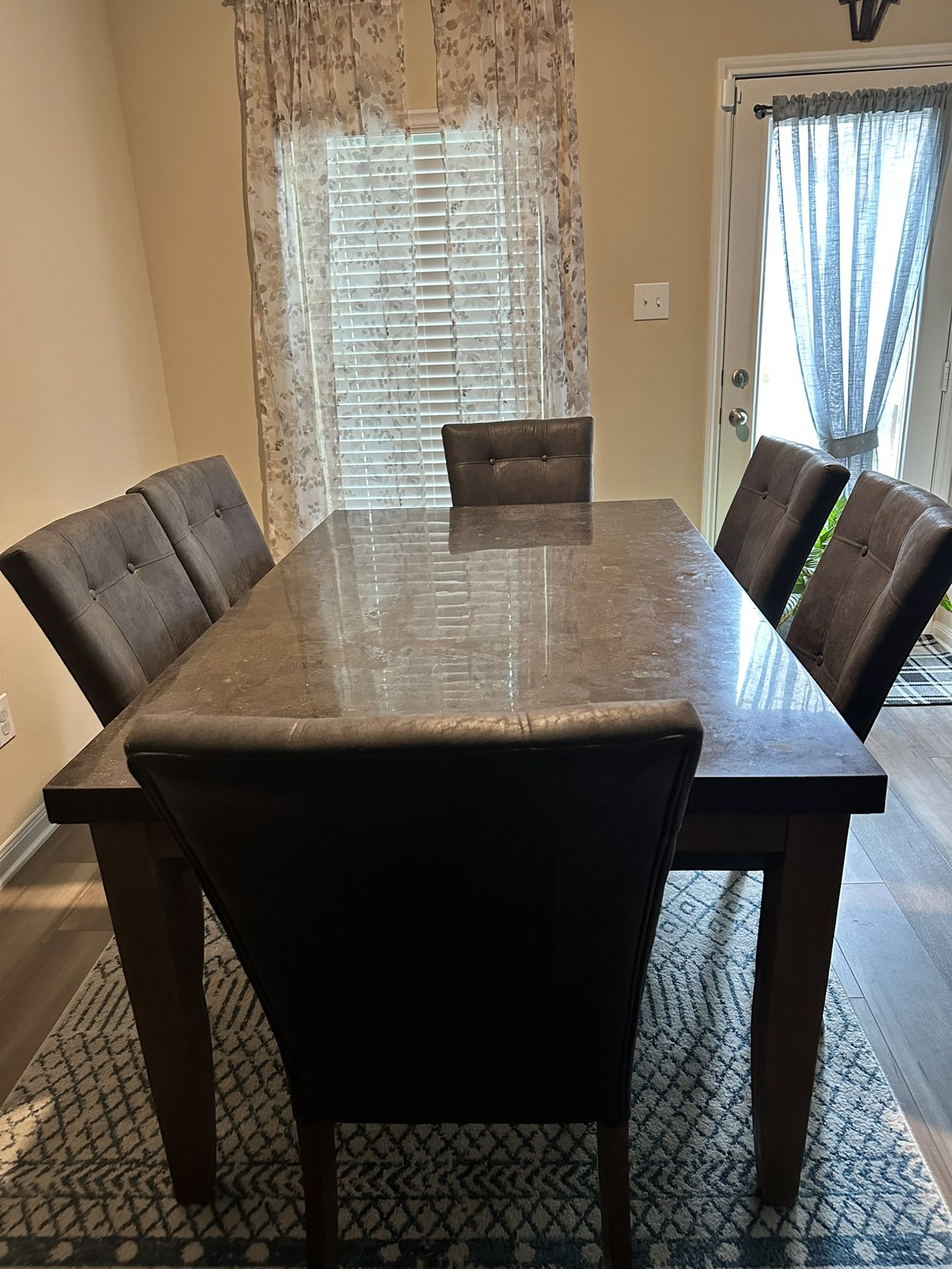 Marble dining Room Table And Chairs